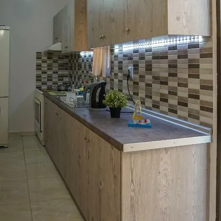Peaceful & Styled Flat, 2 Bdrms, Wifi, Smart Tv Апартаменты Кавала